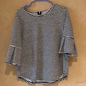 Green Envelope - Black and White top